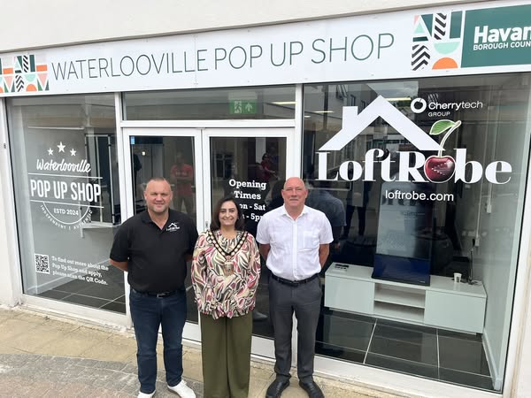 The Mayor of Havant Visits LoftRobe LTD at Waterlooville Pop-Up Shop